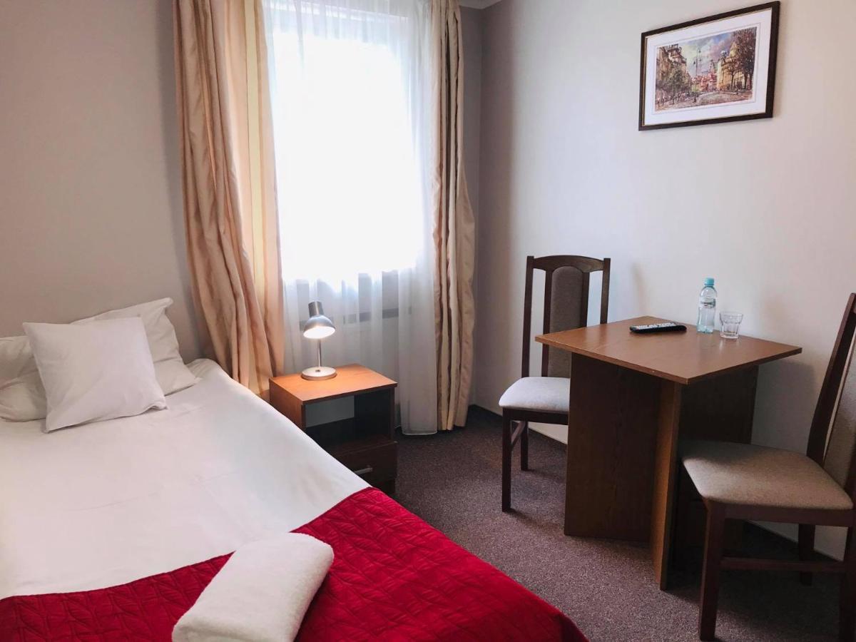 Aparthotel Astral Raszyn Exteriér fotografie