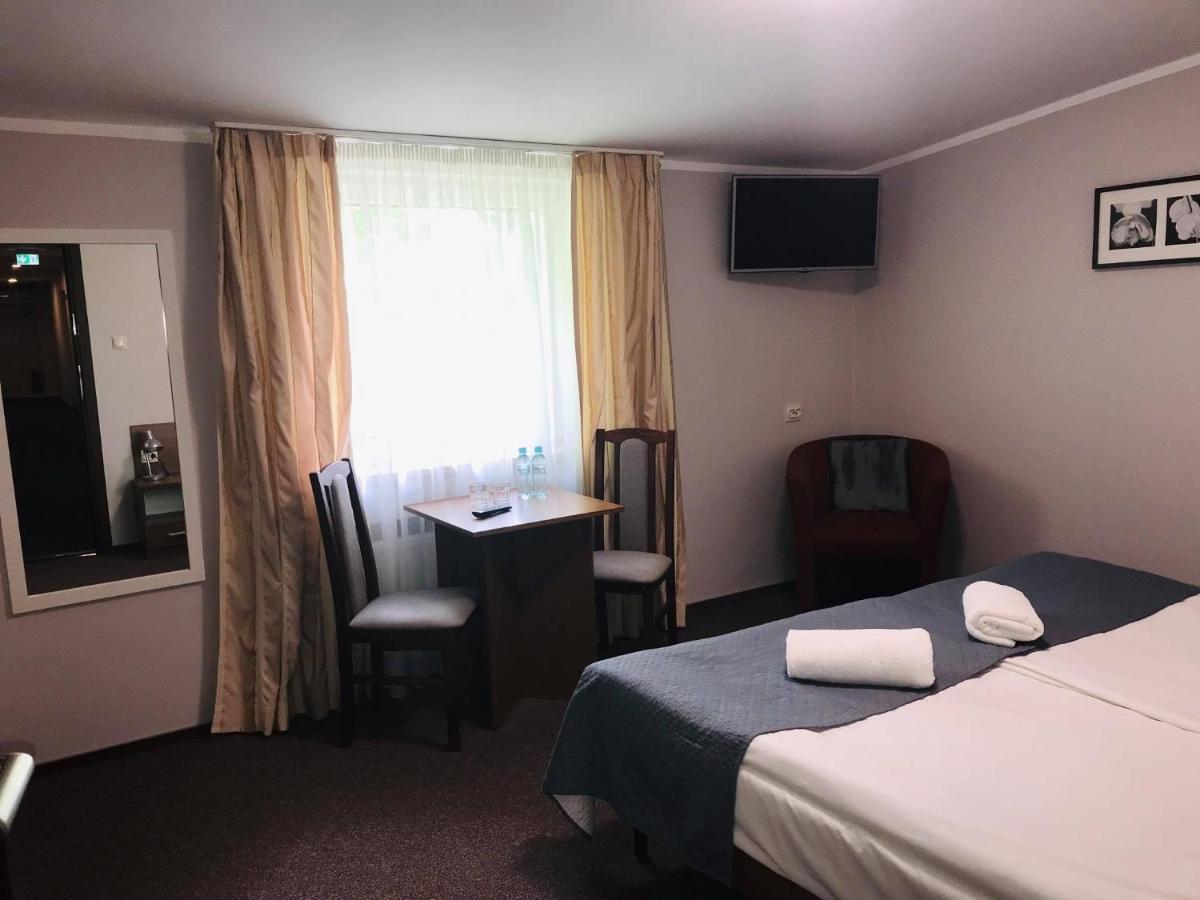 Aparthotel Astral Raszyn Exteriér fotografie