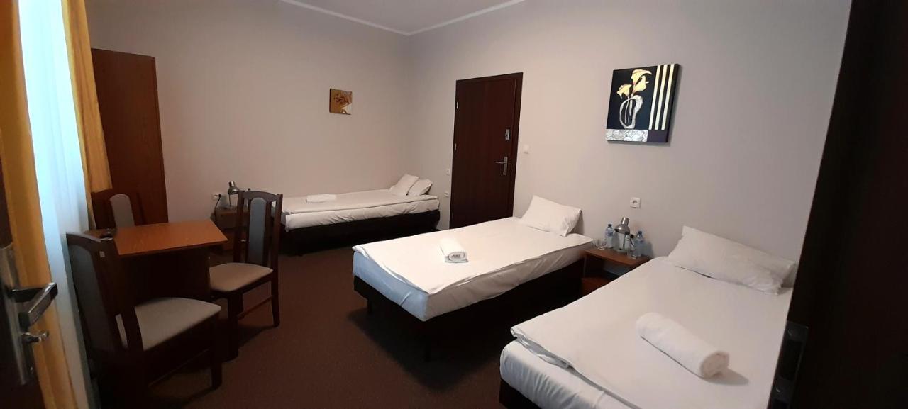 Aparthotel Astral Raszyn Exteriér fotografie